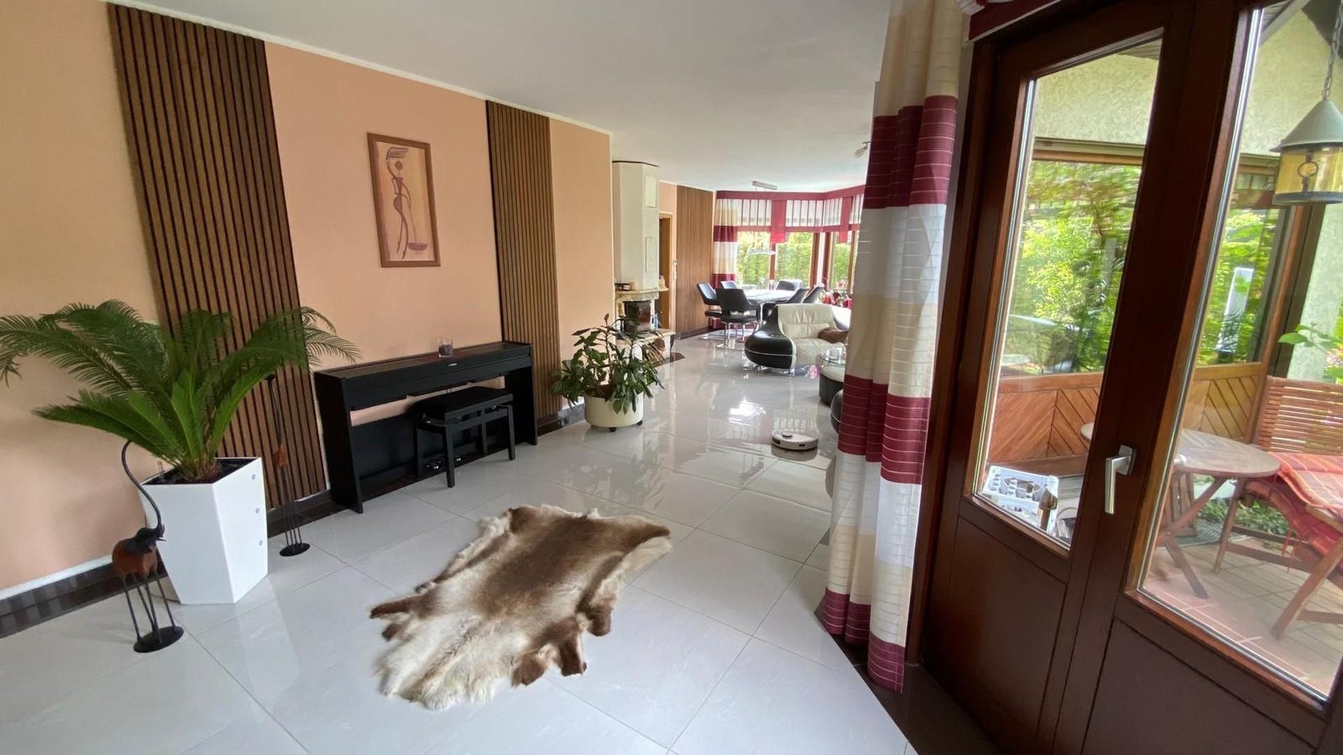 Blick ins Wohnzimmer