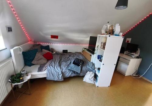 Zimmer im Spitzboden Bild 2