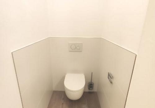 EG: Bad mit Dusche und Oberlicht Bild 4