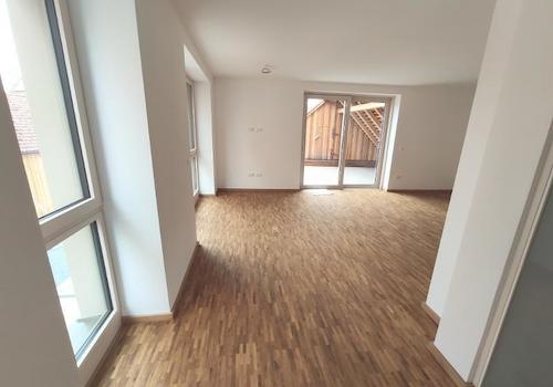 OG: Wohnen mit Zugang zur Terrasse Bild 1