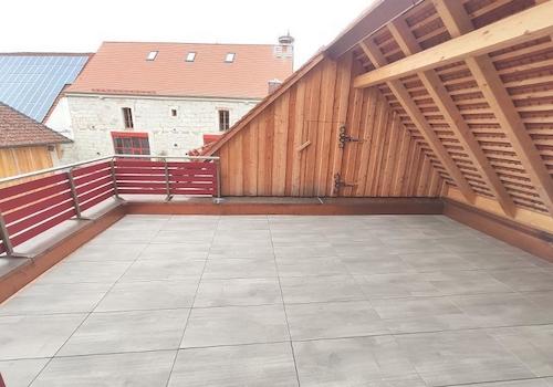 Teilweise überdachte Terrasse Bild 1