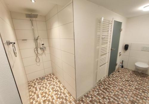 WC / Dusche Bild 1