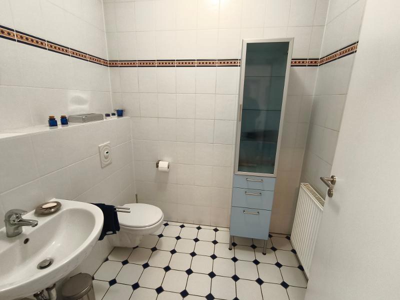 WC Bild 1