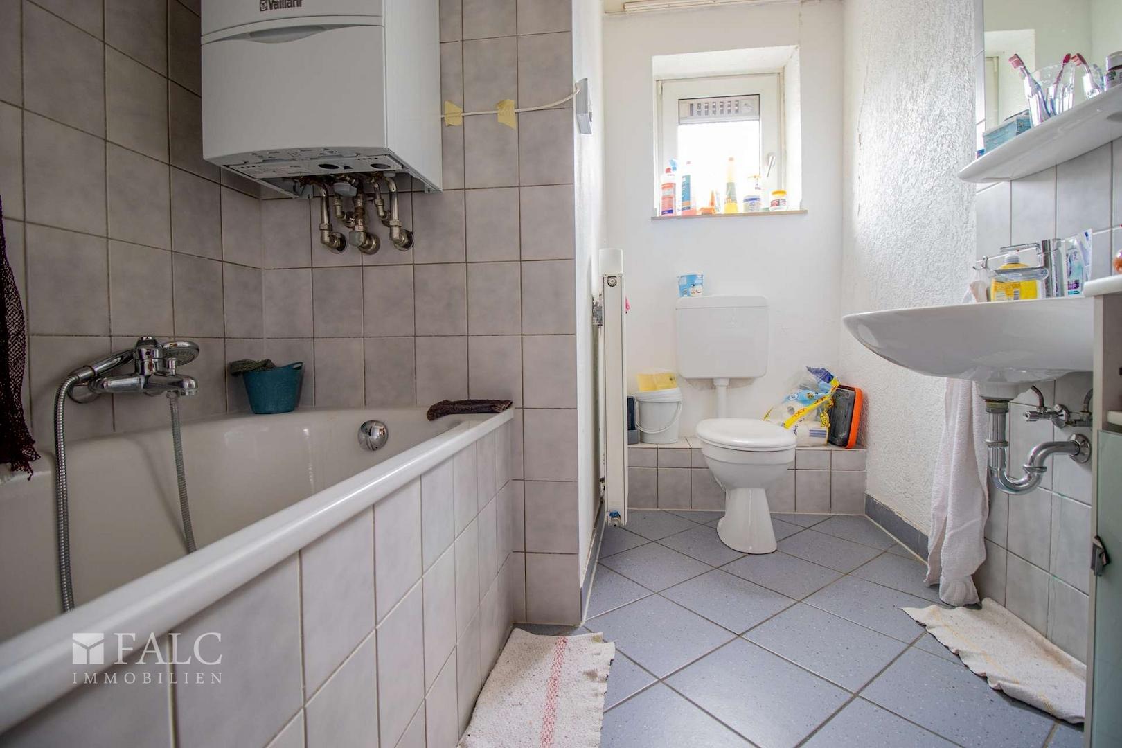 Badezimmer (3. OG) 