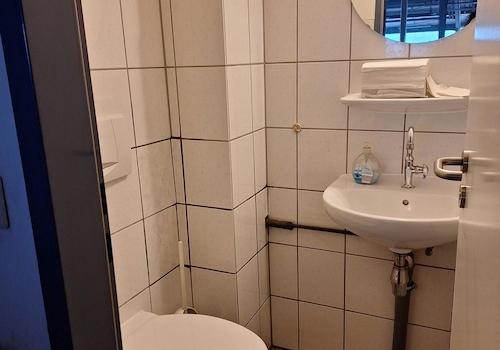 1 Toilette