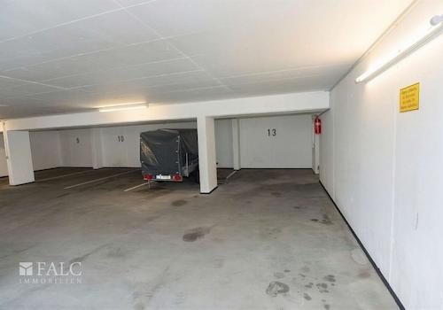 Tiefgarage - (KI generiert)