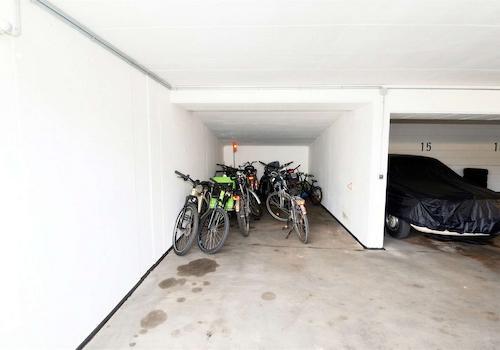 Tiefgarage - (KI generiert)