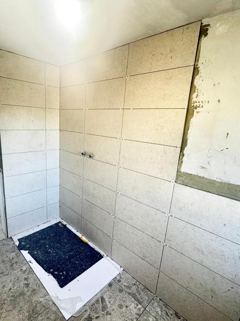Große Dusche 140x80cm