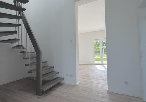 Flur mit Treppe