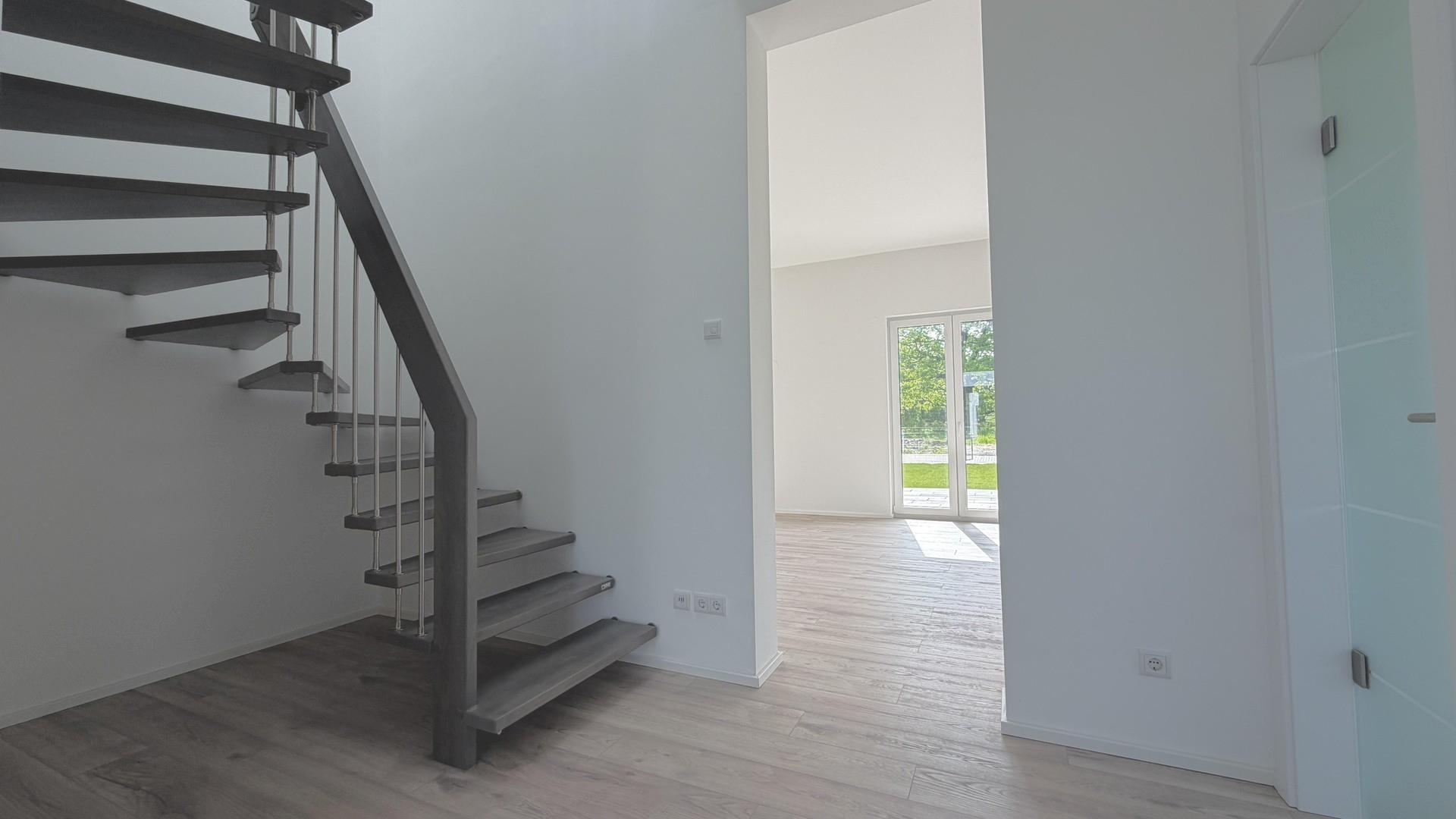 Flur mit Treppe