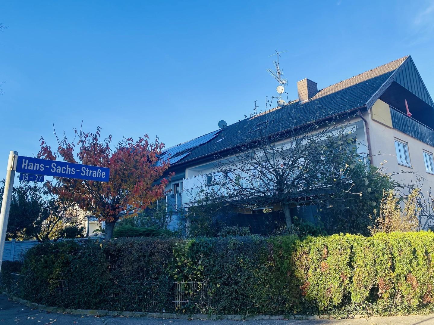 Straßenansicht
