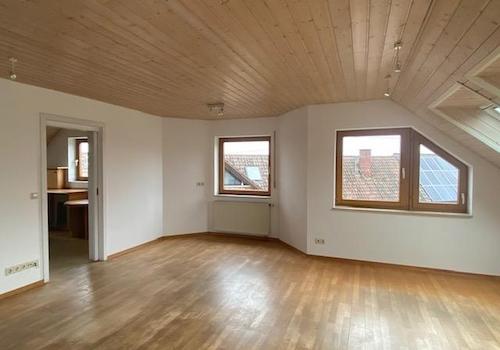 Wohnzimmer mit Erker 