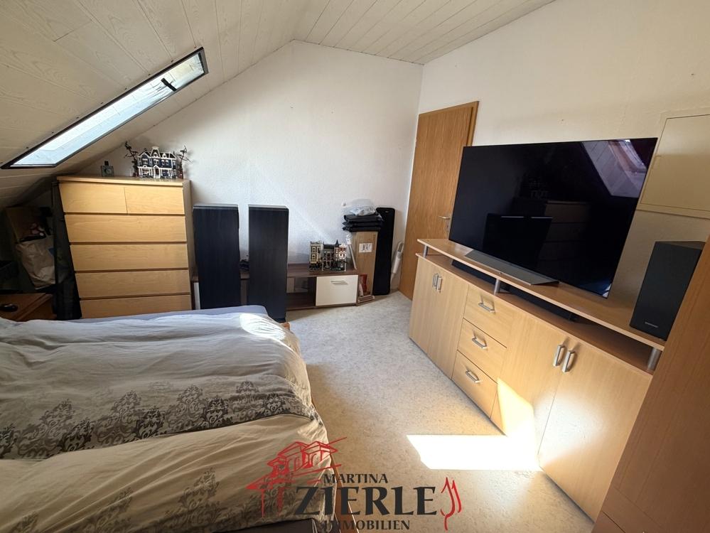 18- Schlafzimmer DG