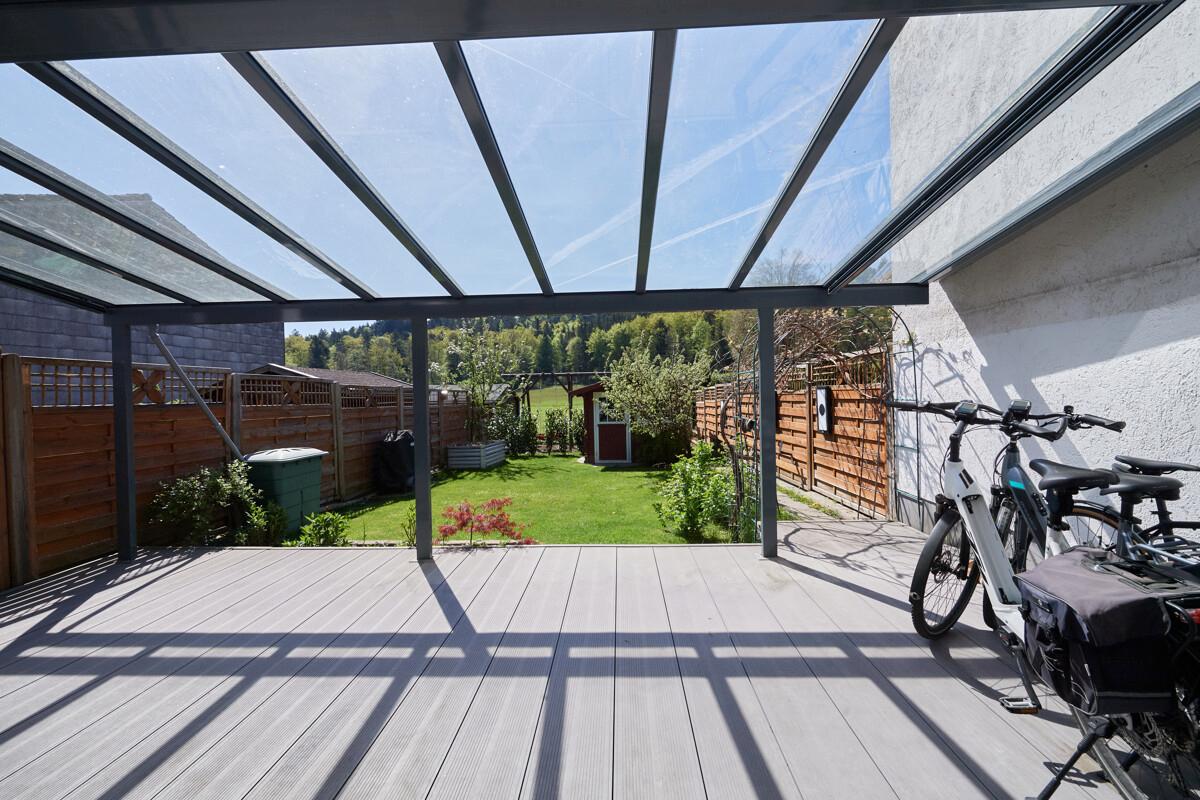 Überdachte Terrasse