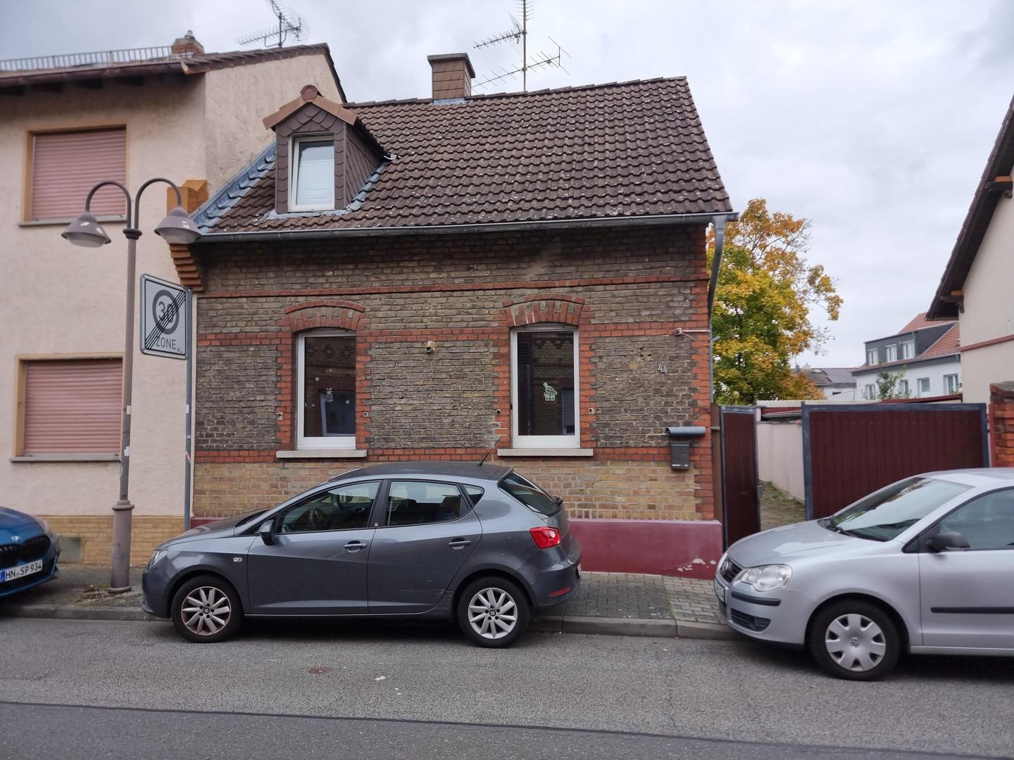 Straßenansicht