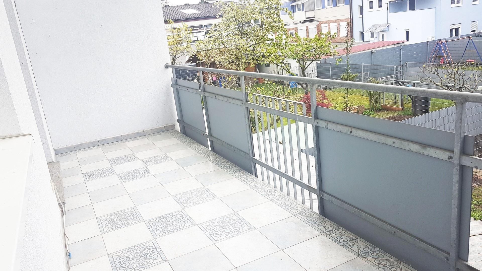 1. OG Balkon