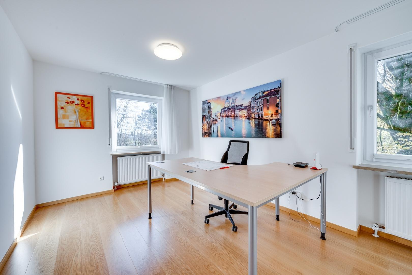 Arbeitszimmer