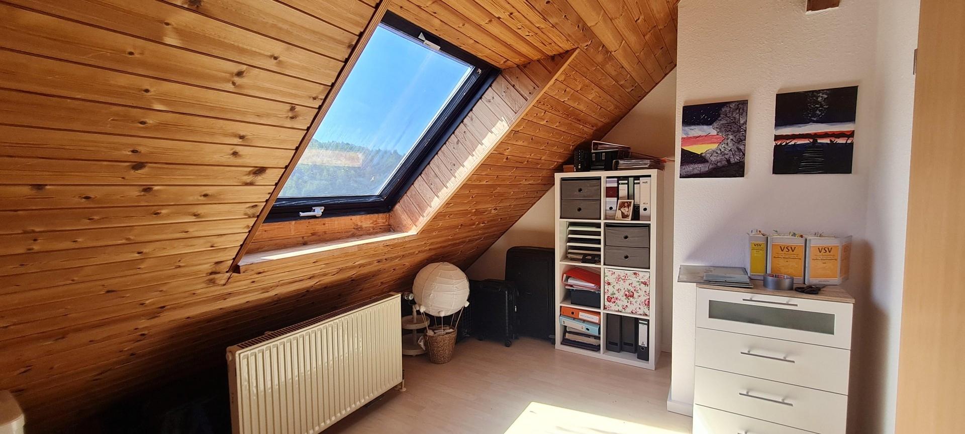 Büro/Ankleide