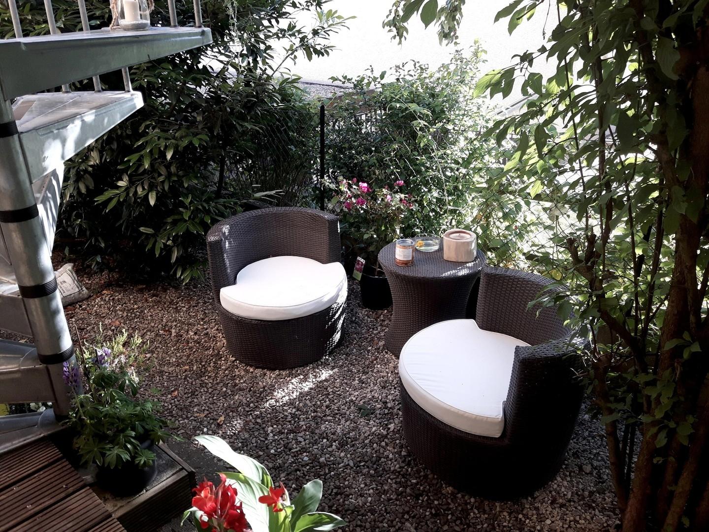 am Fuße d. Garten-Wendeltreppe