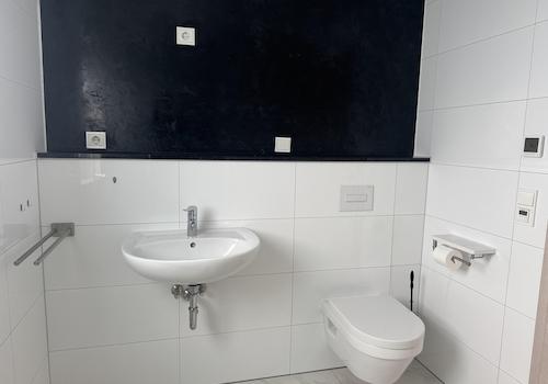 Badezimmer EG