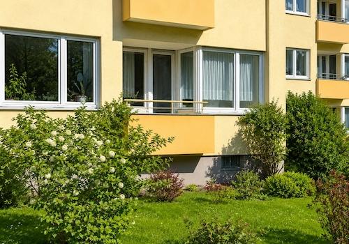 Hausansicht, Balkon