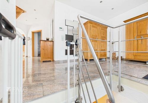 Treppe EG zu KG