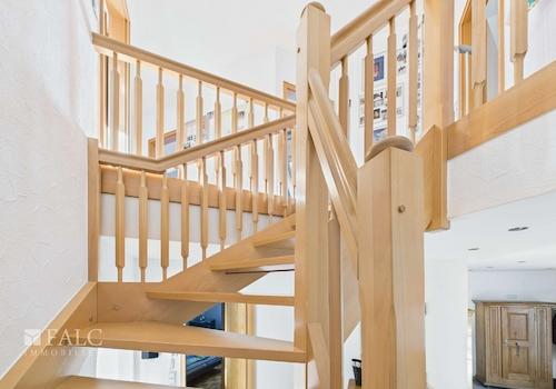 Treppe EG zu DG