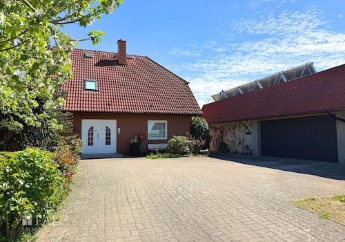 Ansicht vorn_Garage