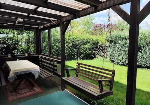überdachte Terrasse