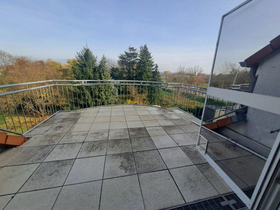 2. OG Balkon