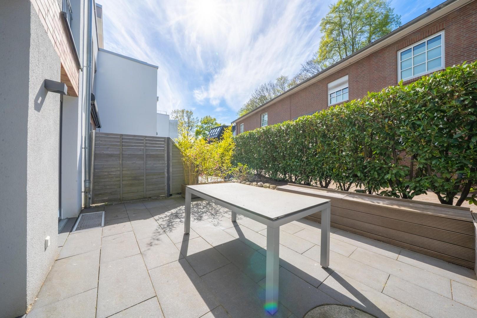 Terrasse Richtung Nord-/West