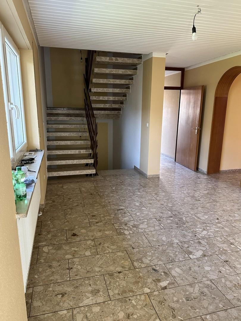 EG Diele Blick Treppe