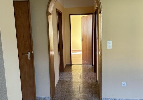 EG Diele Blick Schlafzimmer