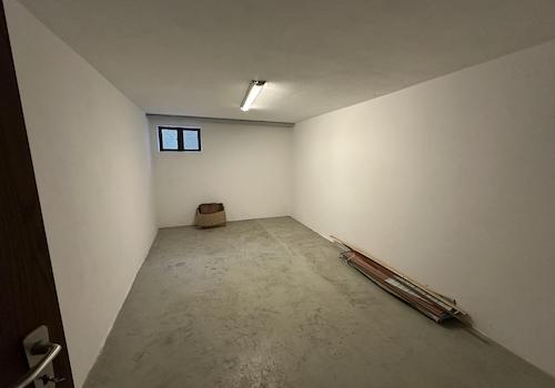 Keller unter Kinderzimmer