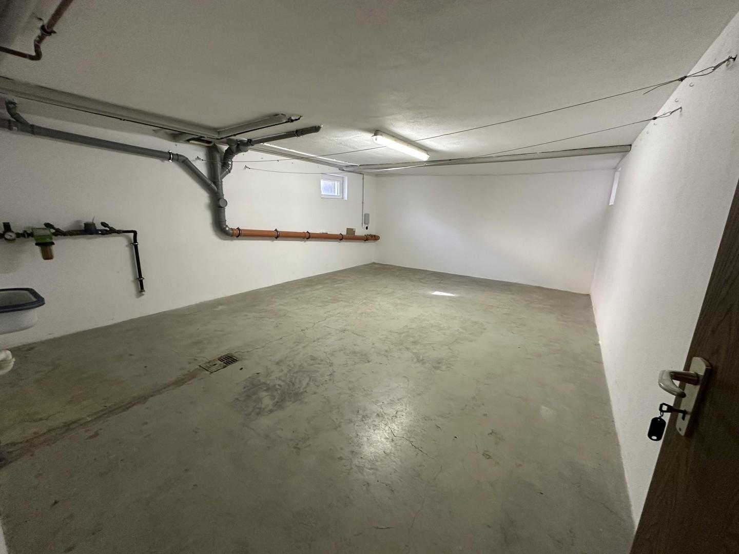 Keller unter Schlafzimmer