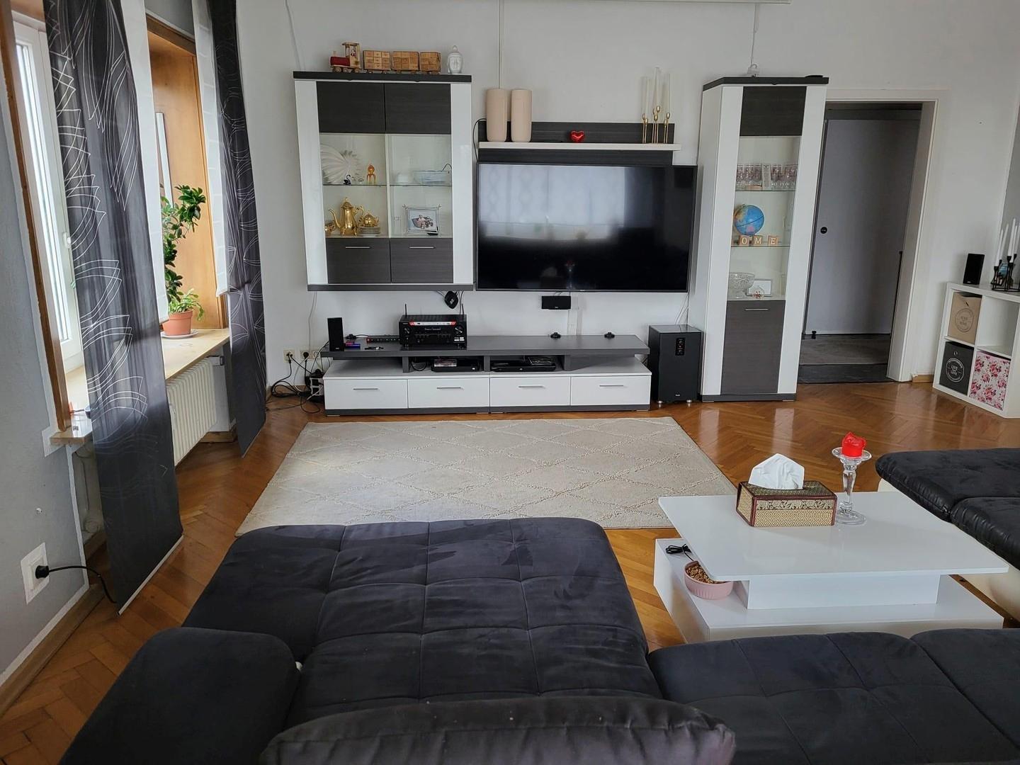Wohnzimmer Bild 3