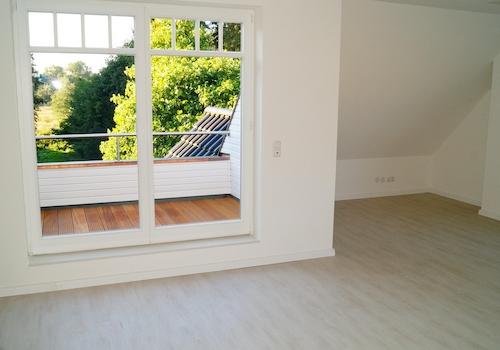 Wohnzi mit gemütlicher Loggia
