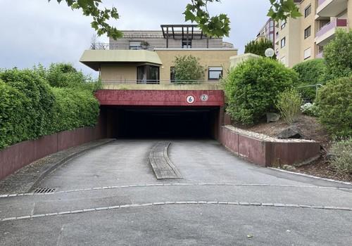 Einfahrt in die Tiefgarage