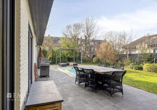 Blick Terrasse_Pool