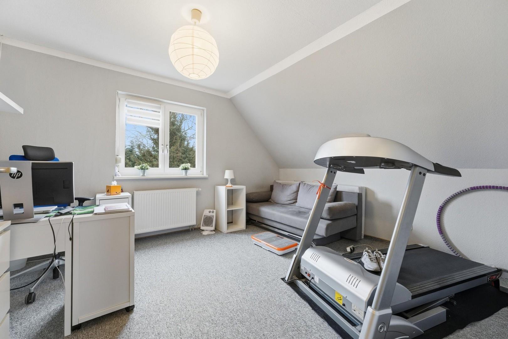 Schlafzimmer 2 