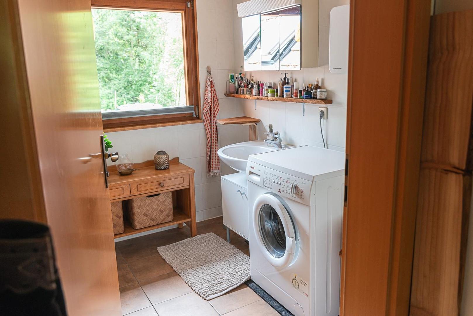 Modernes Badezimmer