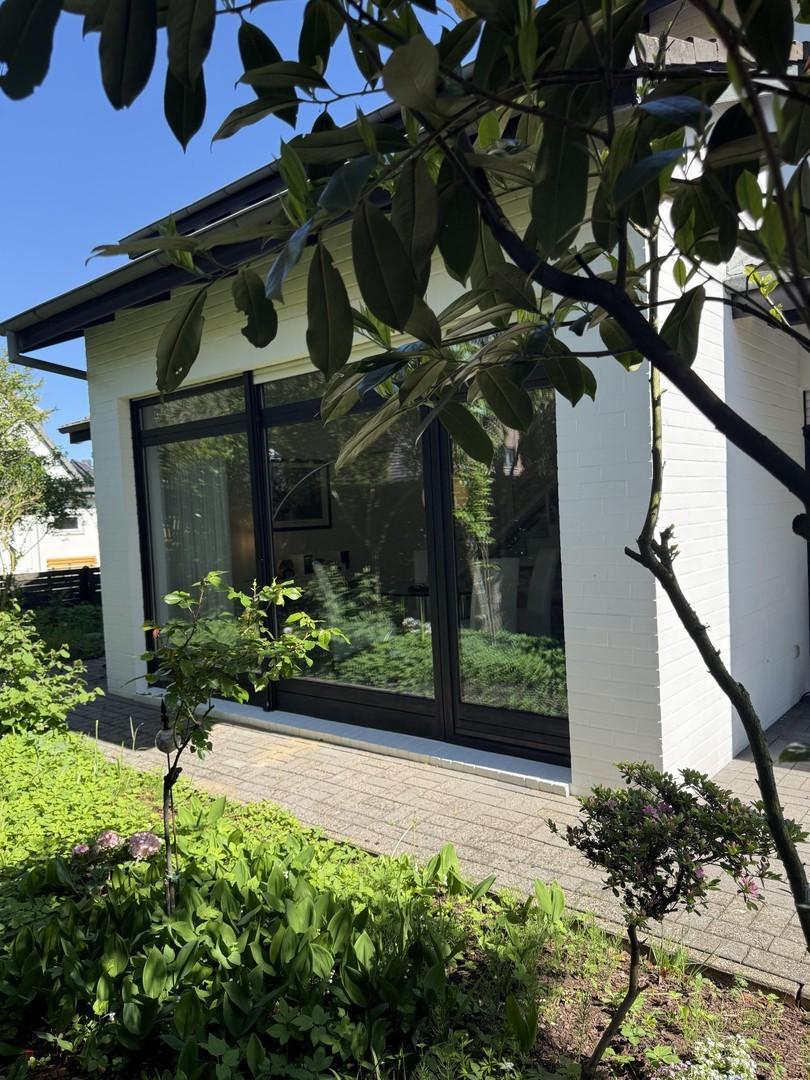 Garten - Blick zum Essbereich