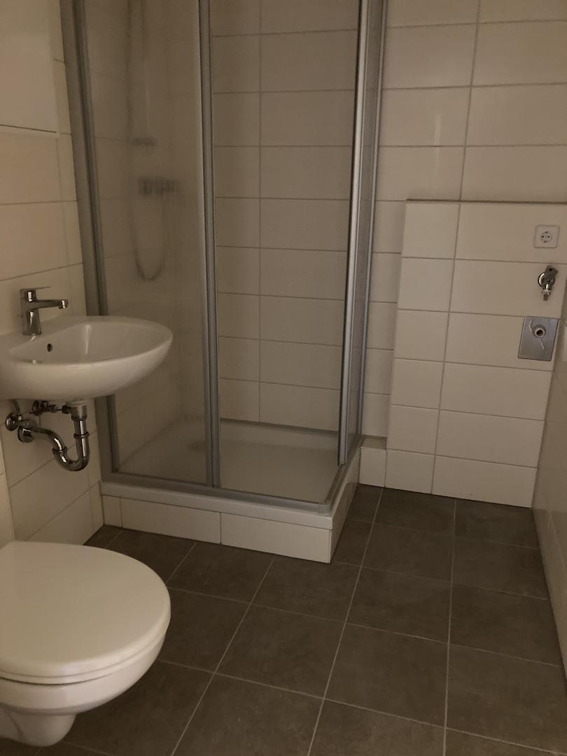 Bad mit Dusche