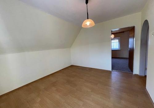 Schlafzimmer DG