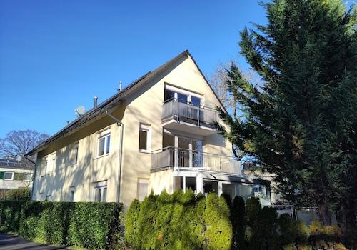 Elegantes Wohnhaus