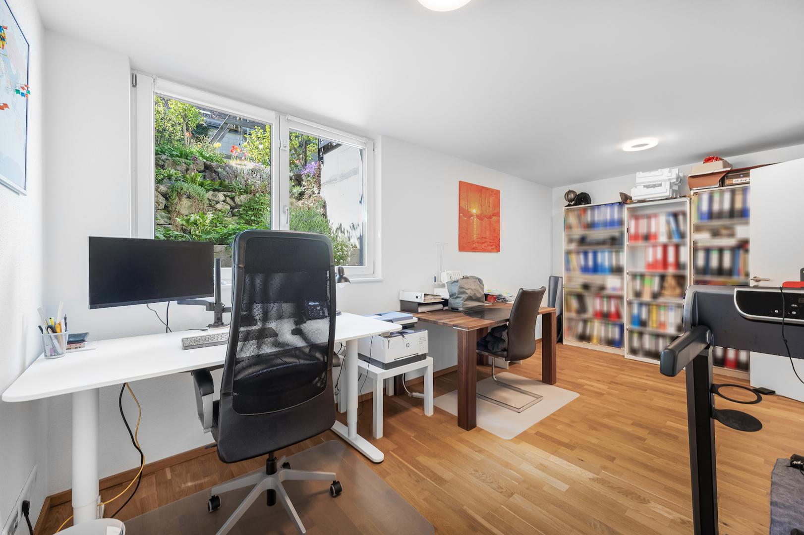 Büro UG