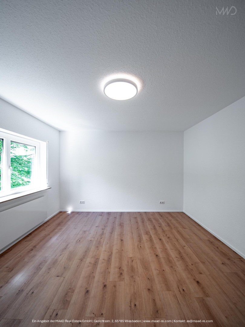 Großzügiges Schlafzimmer
