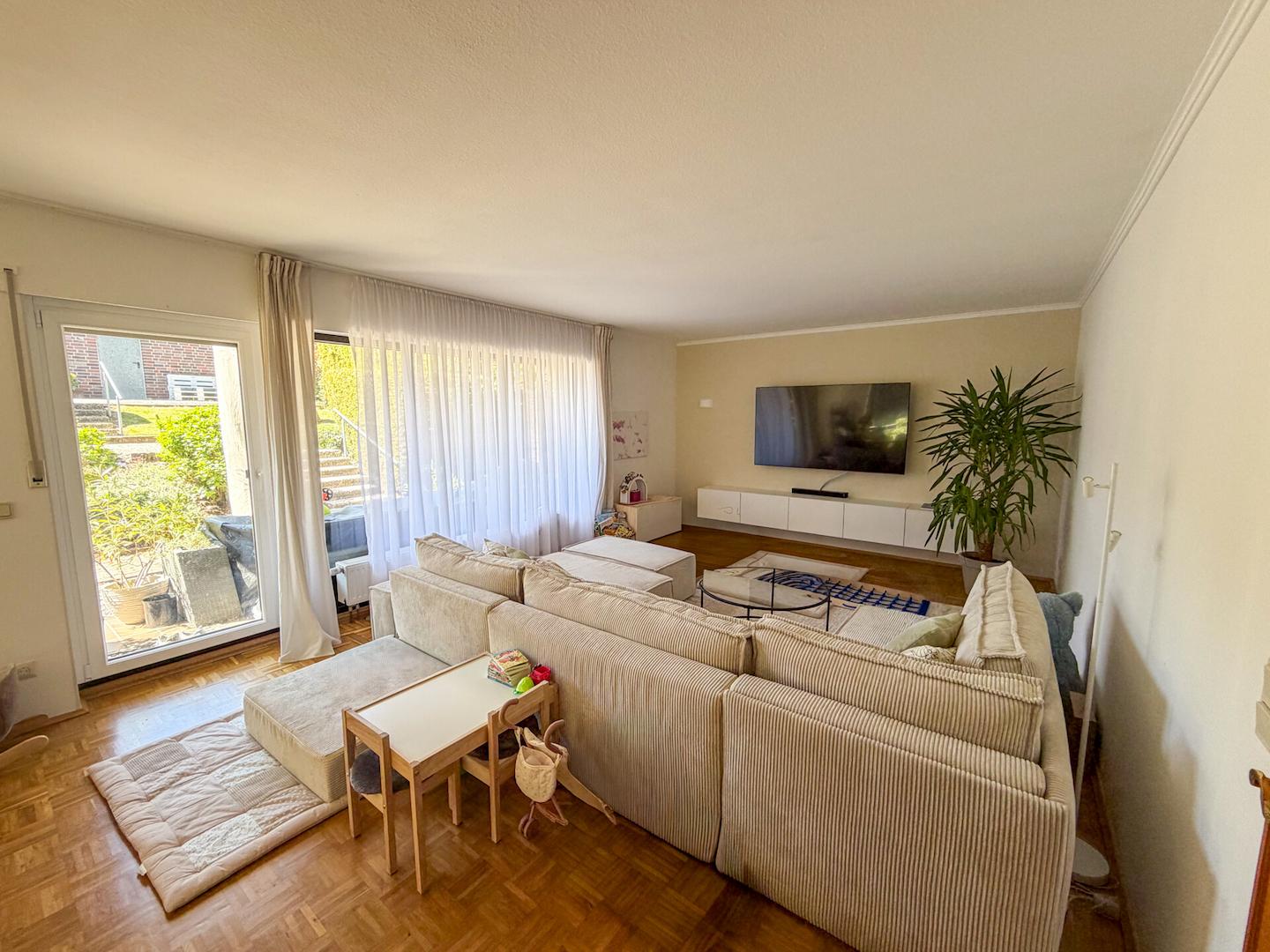 7 Wohnzimmer