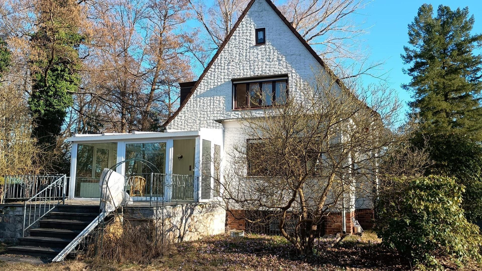 Rückseite mit Wintergarten