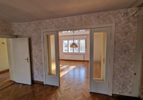 Wohnzimmer Durchgang zum EZ